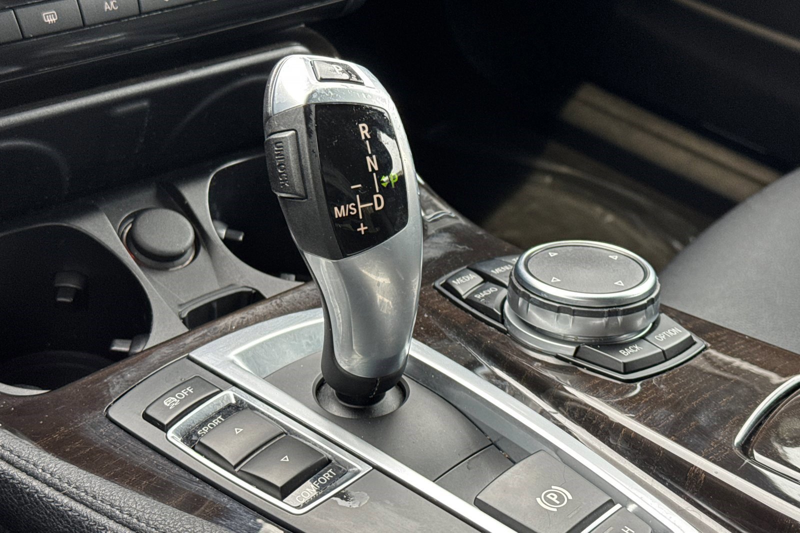 Used 2015 BMW 528i Sedan image 18