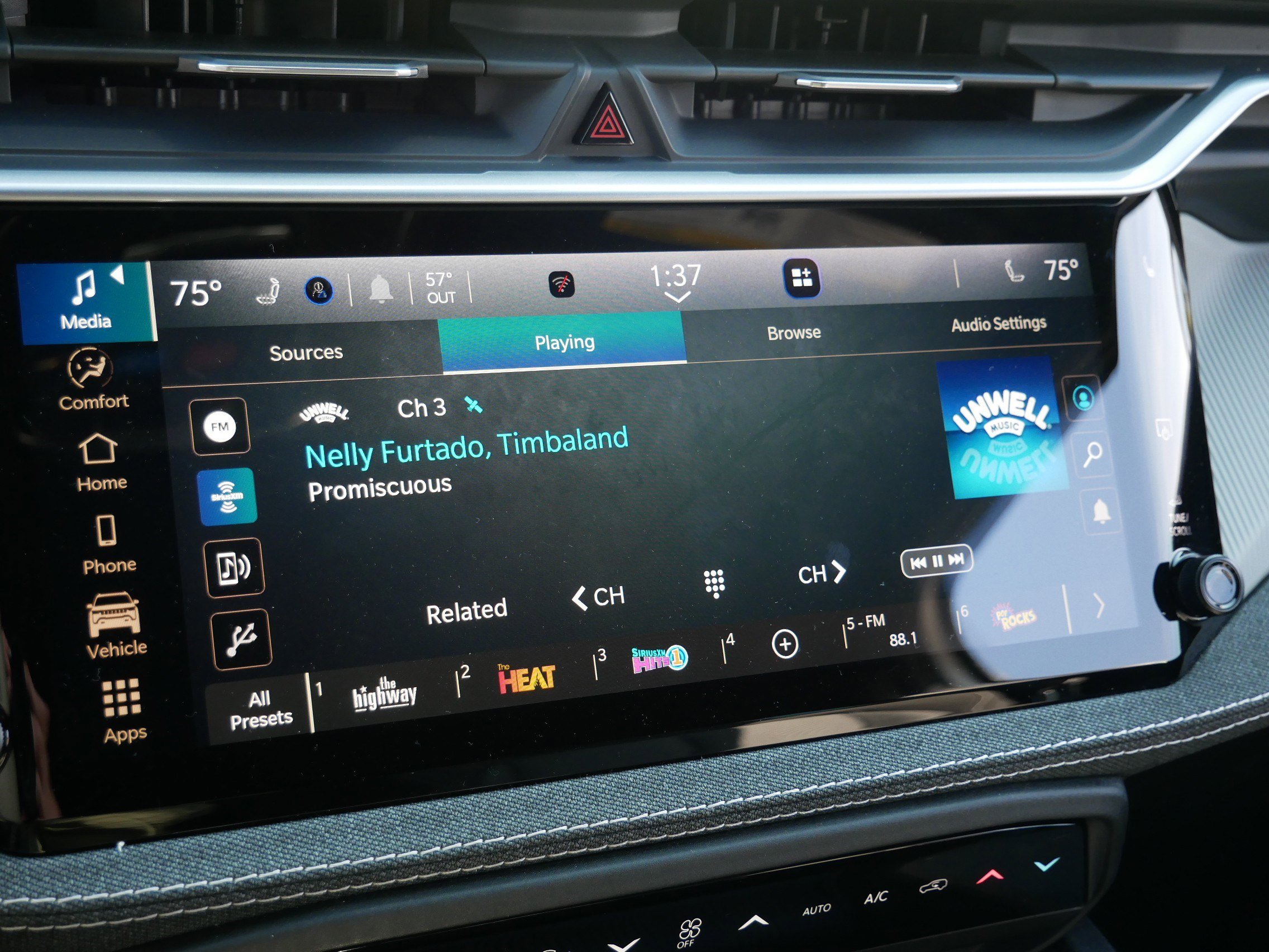 New 2026 Jeep Cherokee Laredo image 14