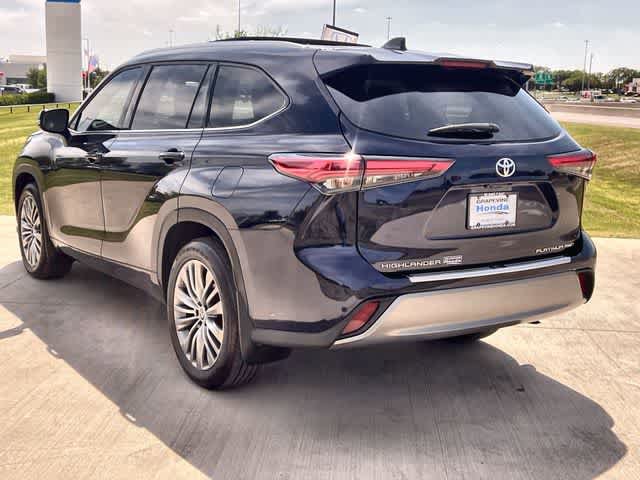Used 2022 Toyota Highlander Platinum image 5