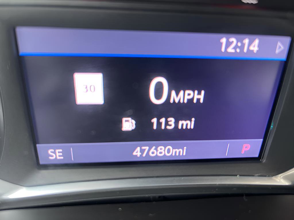 Used 2020 Chevrolet Traverse LT w/ LT Premium Package image 24