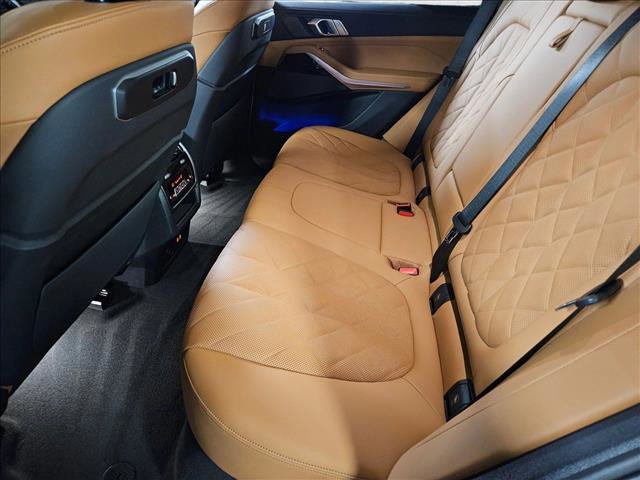 Used 2026 BMW X5 xDrive50e image 18