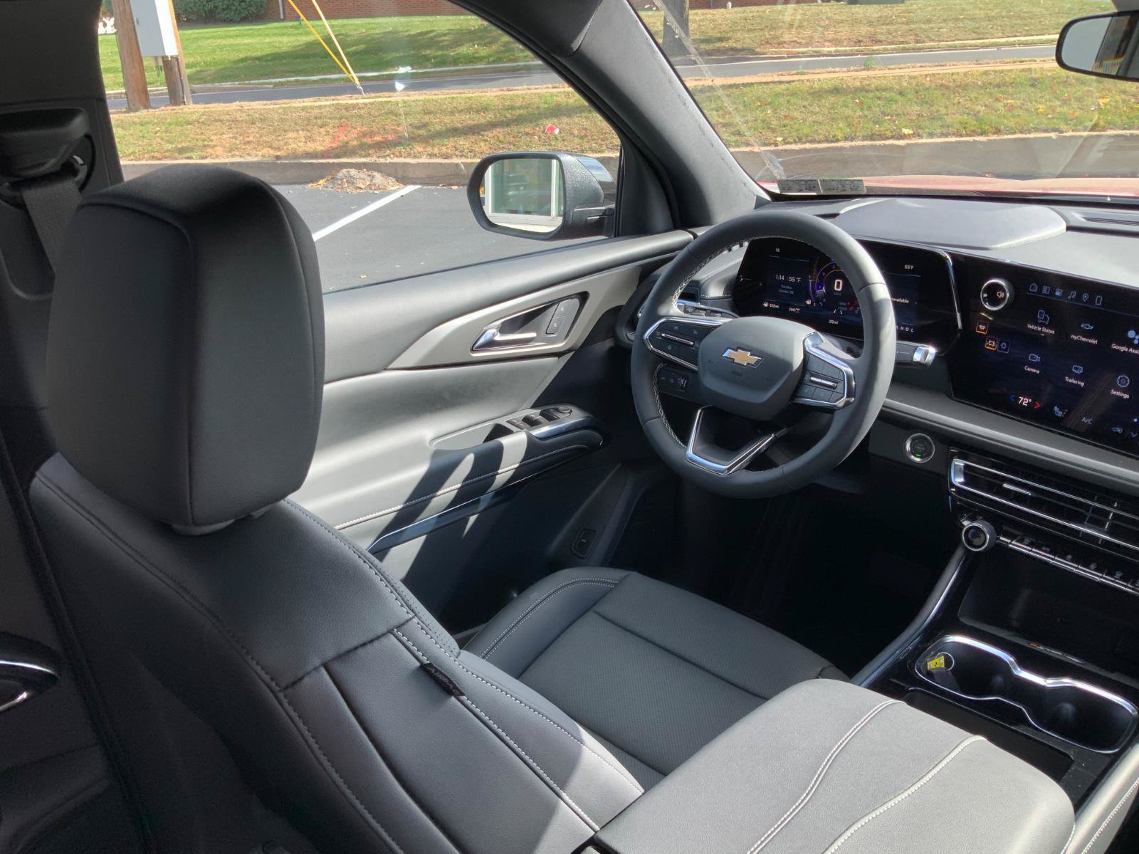 New 2026 Chevrolet Traverse LT w/ LPO, Floor Liner Package AWD/4WD image 14