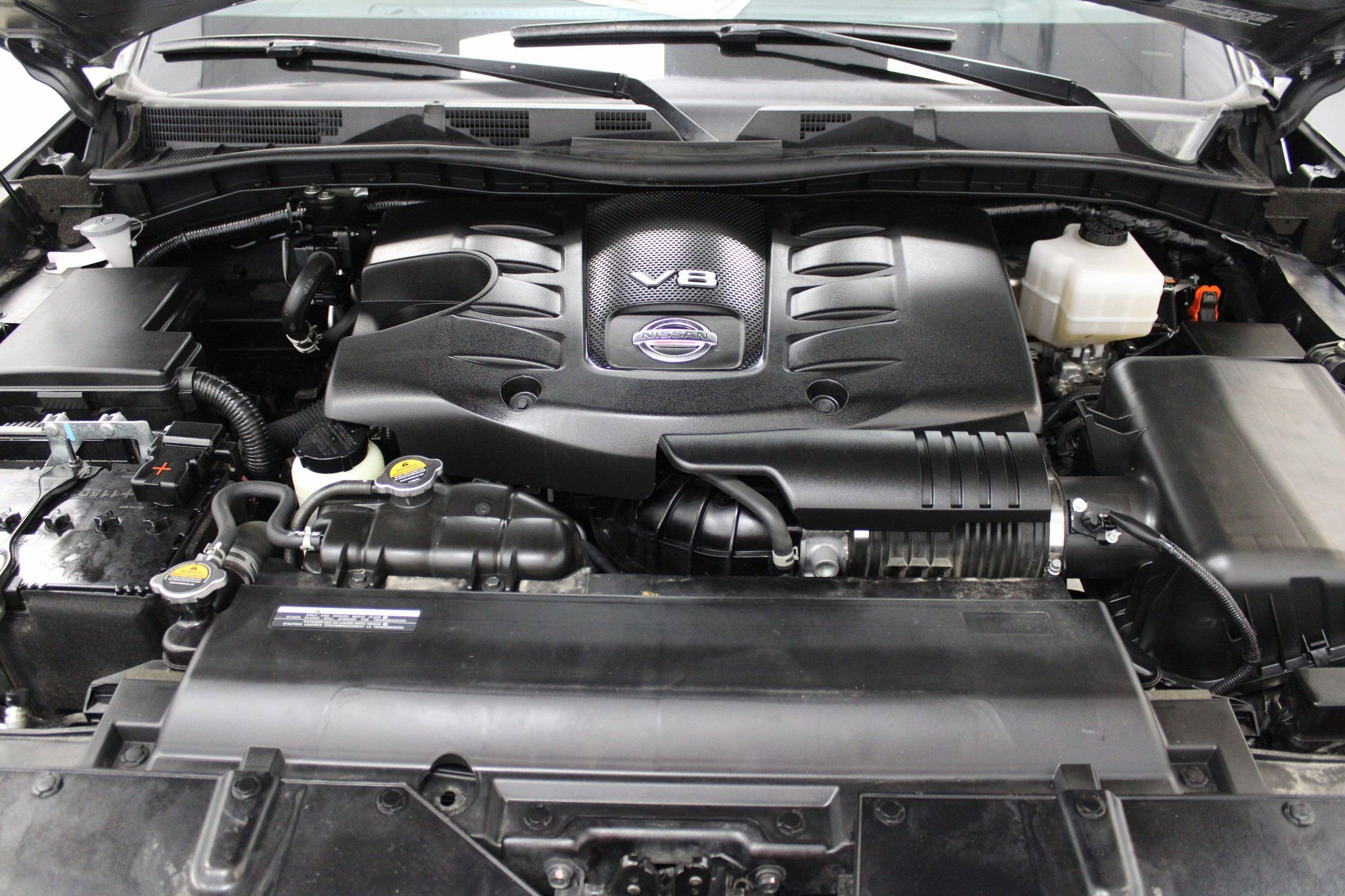 Used 2024 Nissan Armada SL image 11