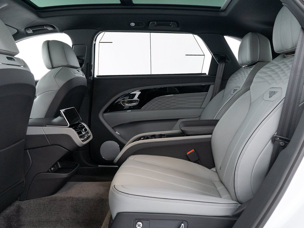 New 2026 Bentley Bentayga Extended Wheelbase AWD/4WD image 24