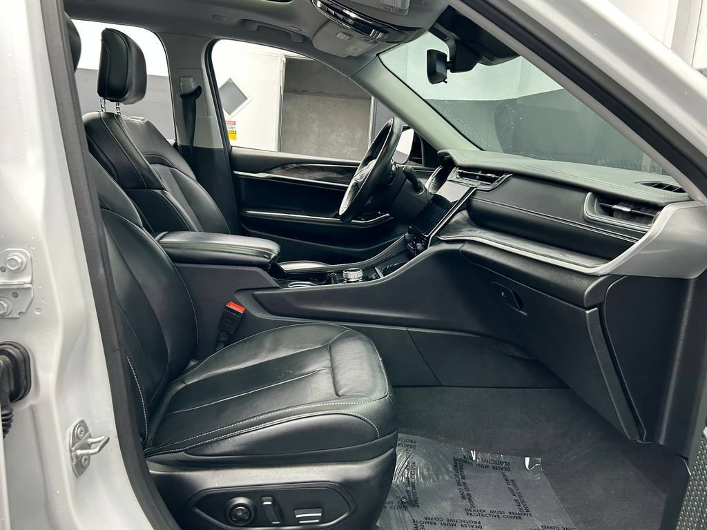 Used 2021 Jeep Grand Cherokee L Limited RWD image 47