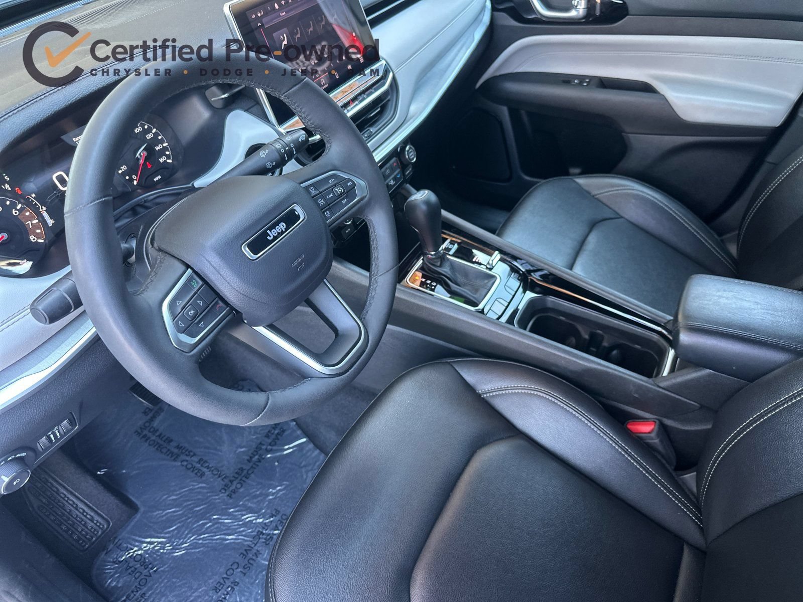 Used 2025 Jeep Compass Limited AWD/4WD image 11