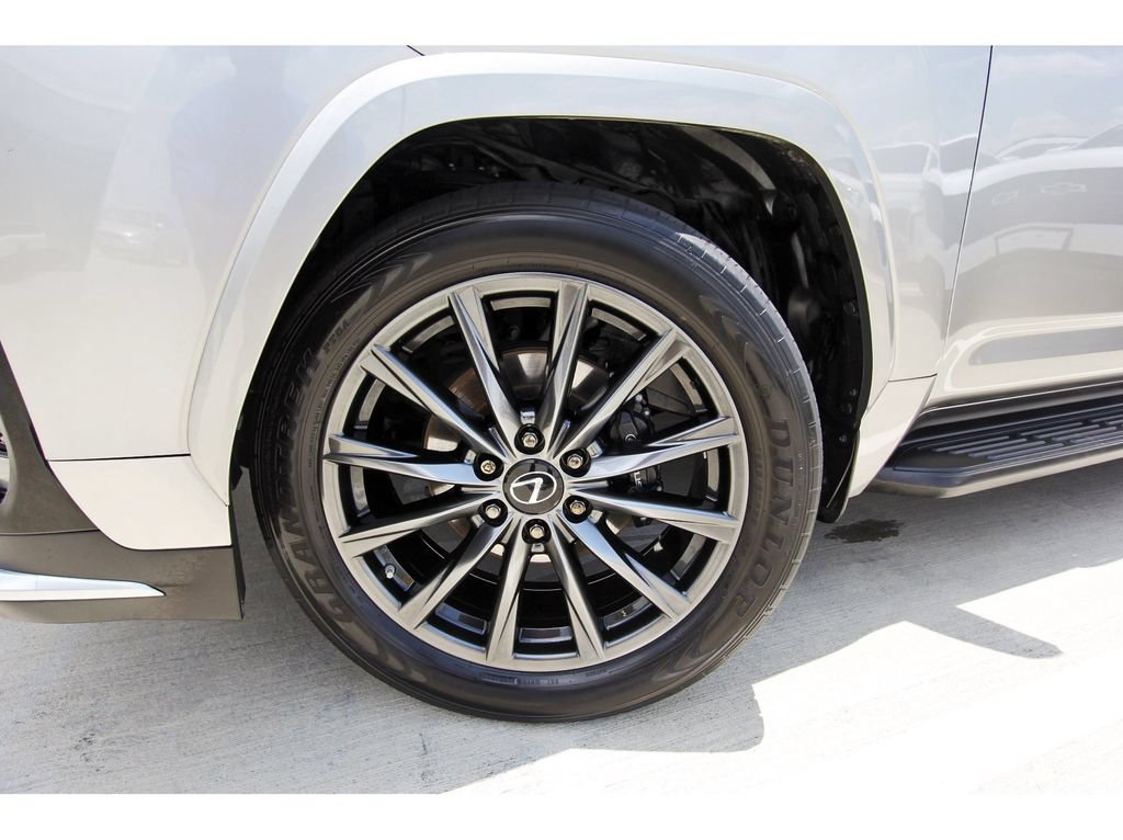 Used 2023 Lexus LX 600 F Sport w/ Accessory Package (Z1) AWD/4WD image 30