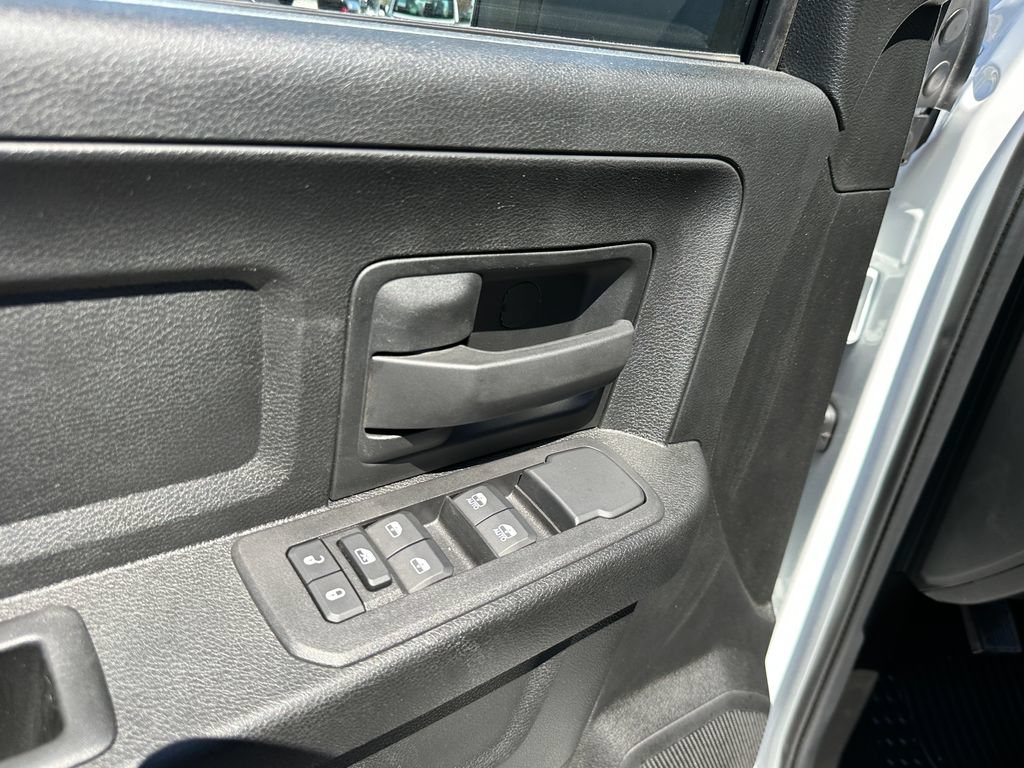 Certified 2025 RAM 2500 Tradesman AWD/4WD image 23