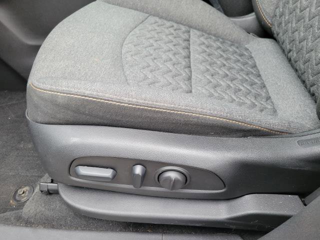 Used 2023 Chevrolet Equinox LT image 9