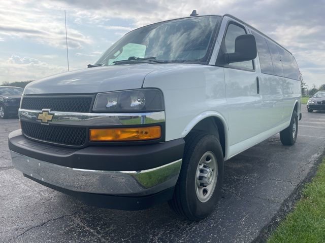 Used 2023 Chevrolet Express 3500 LT w/ LT Preferred Equipment Group RWD image 7