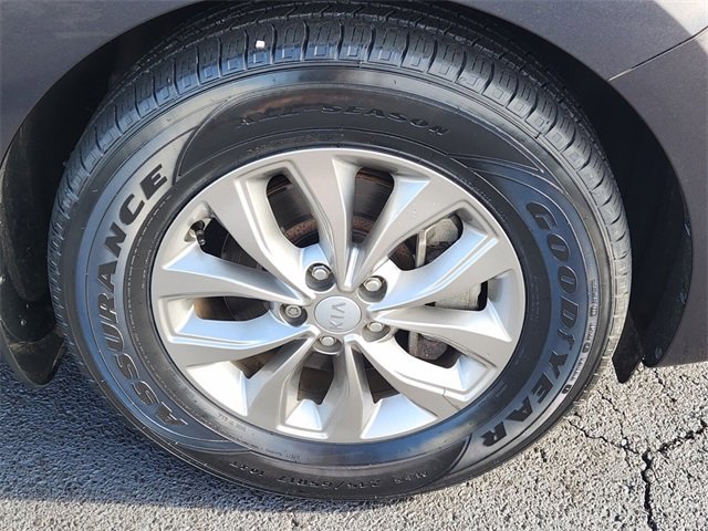 Used 2021 Kia Sedona LX image 18