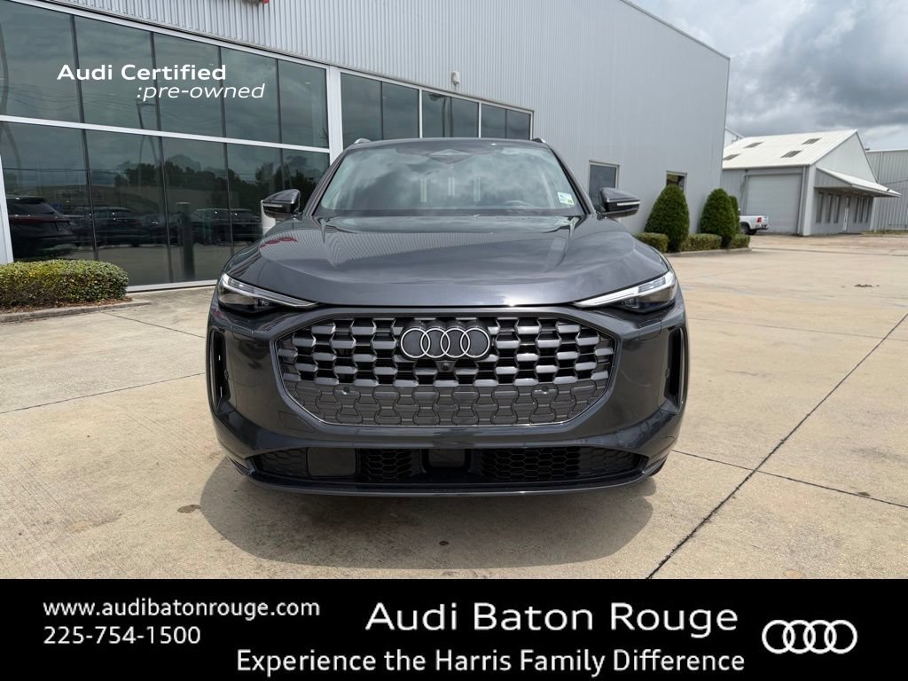 Certified 2025 Audi Q5 Premium Plus w/ Premium Plus AWD/4WD image 2