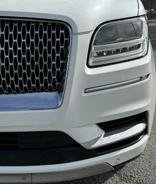 Used 2020 Lincoln Navigator L Reserve w/ Luxury Package RWD image 9