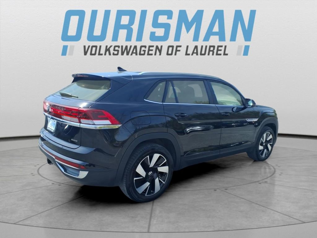 Used 2024 Volkswagen Atlas Cross Sport SE image 6