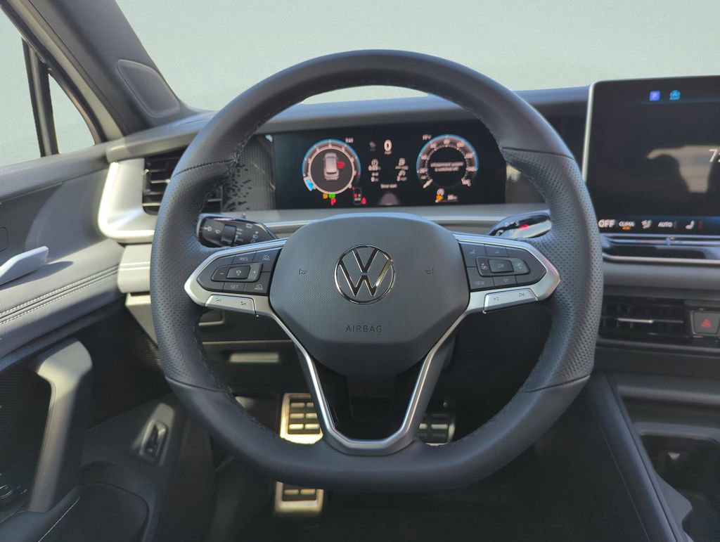 New 2026 Volkswagen Tiguan SE R-Line image 38