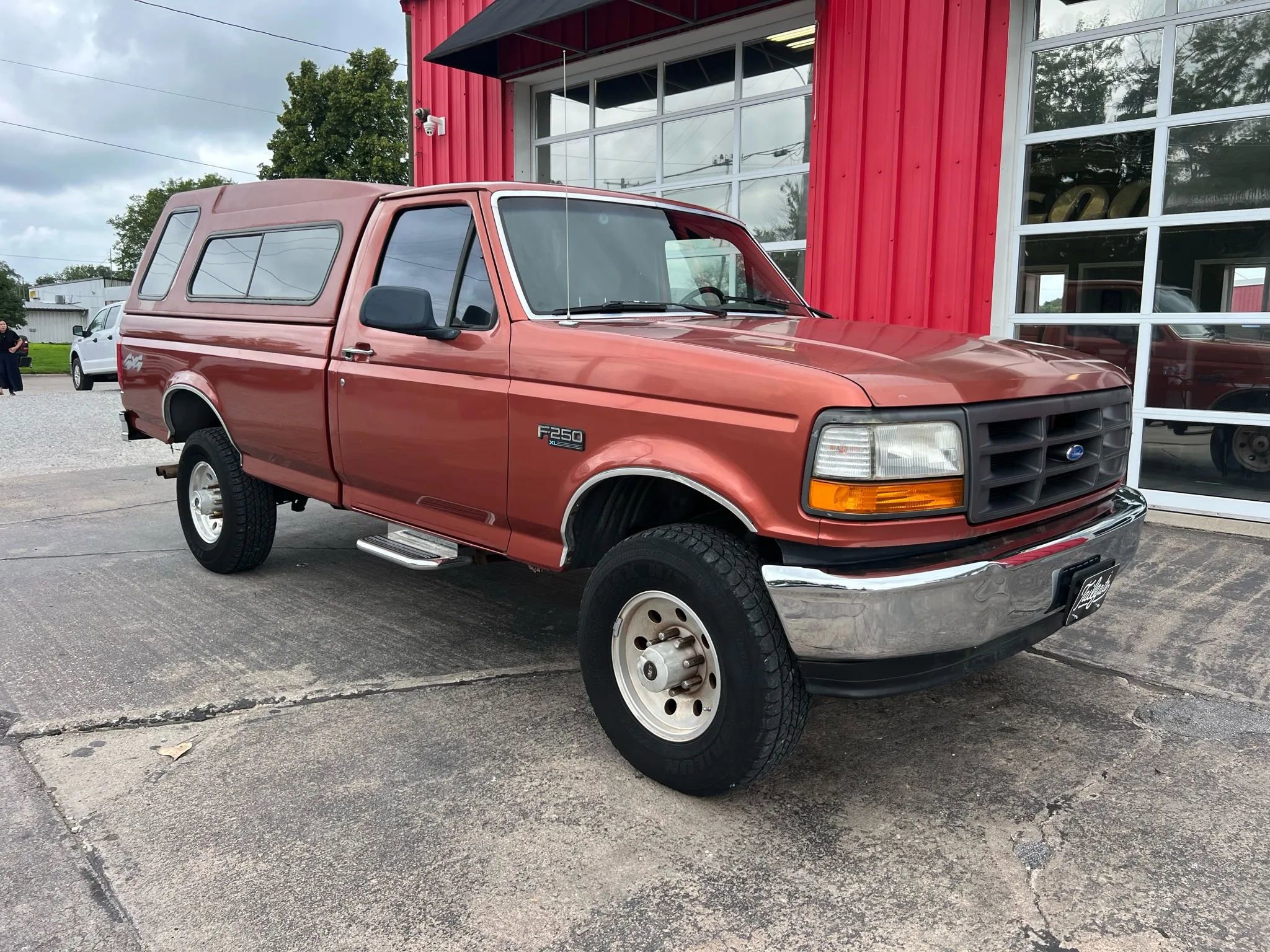 Used 1995 Ford F250 4x4 Regular Cab image 2