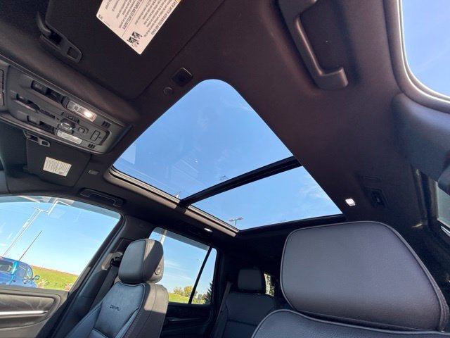 Used 2022 GMC Yukon Denali AWD/4WD image 27