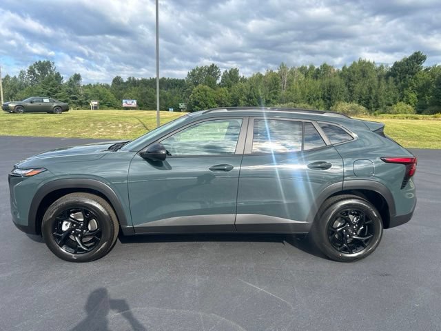 New 2026 Chevrolet Trax LT w/ Driver Confidence Package FWD image 2