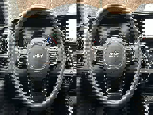 Used 2023 Kia Sorento EX image 7