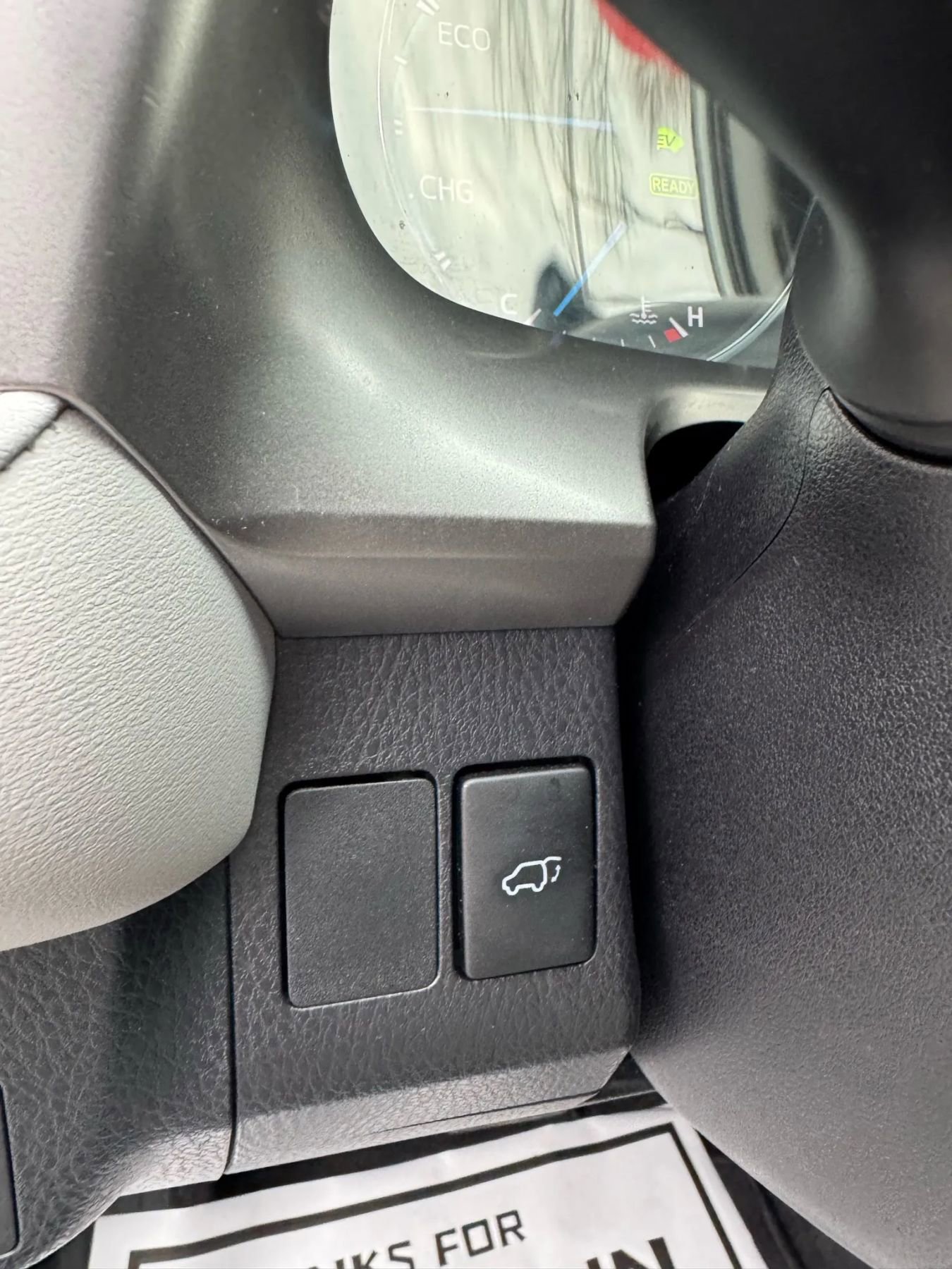 Used 2017 Toyota RAV4 Limited w/ Advanced Technology Package image 31