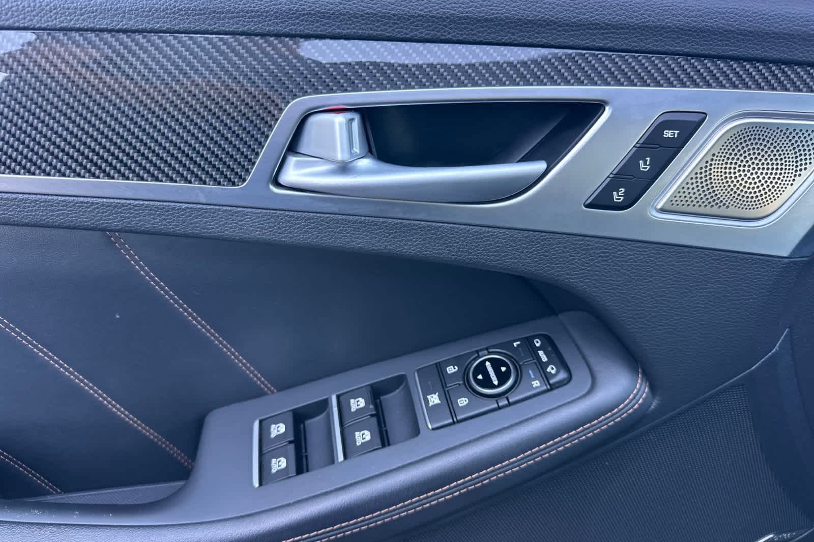 Used 2018 Genesis G80 3.3T Sport image 12