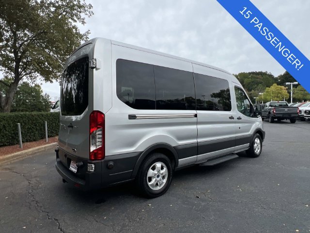 Used 2017 Ford Transit 350 XLT RWD image 4
