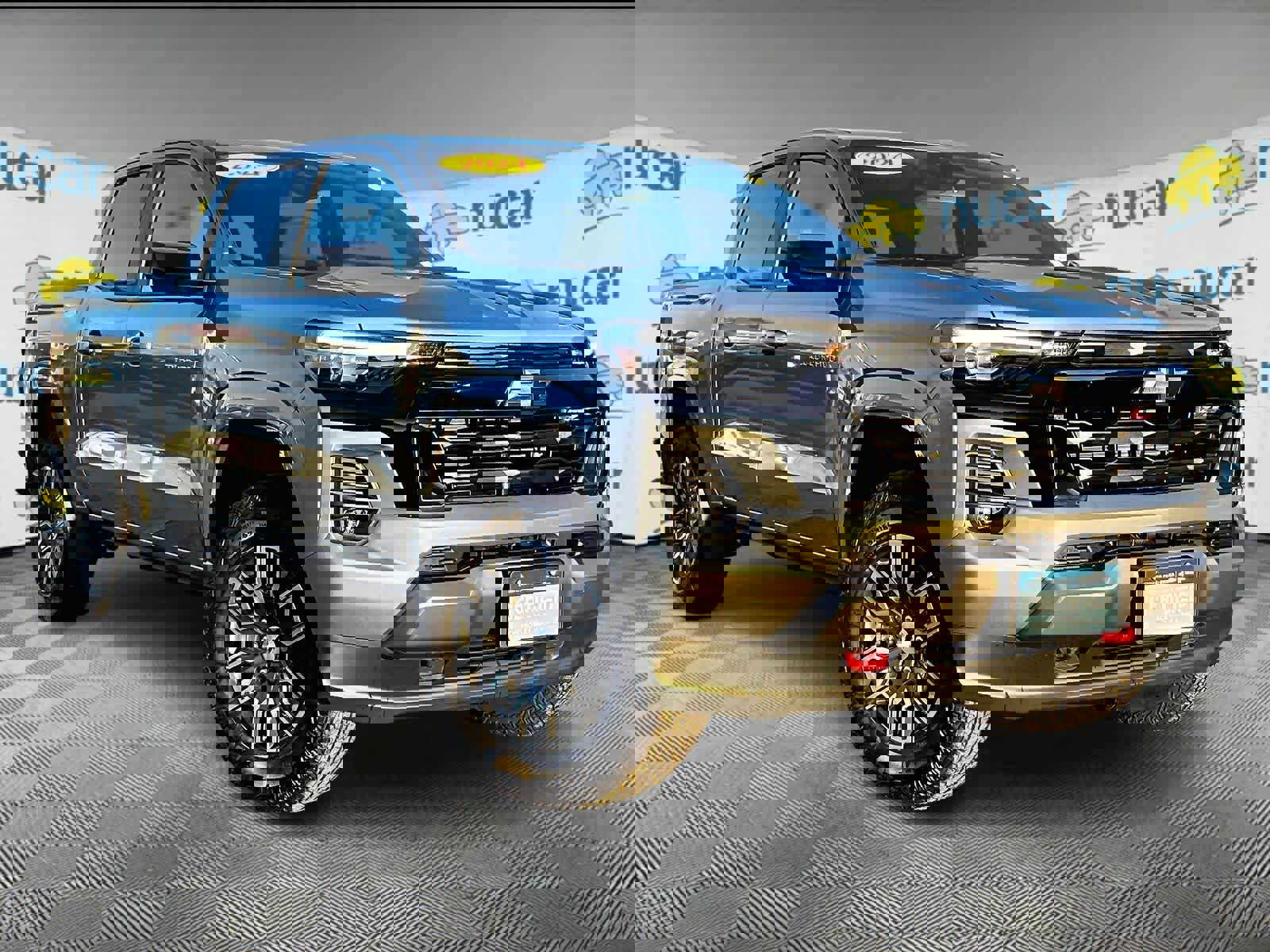 Used 2024 Chevrolet Colorado Z71 w/ Z71 Convenience Package 2 image 1