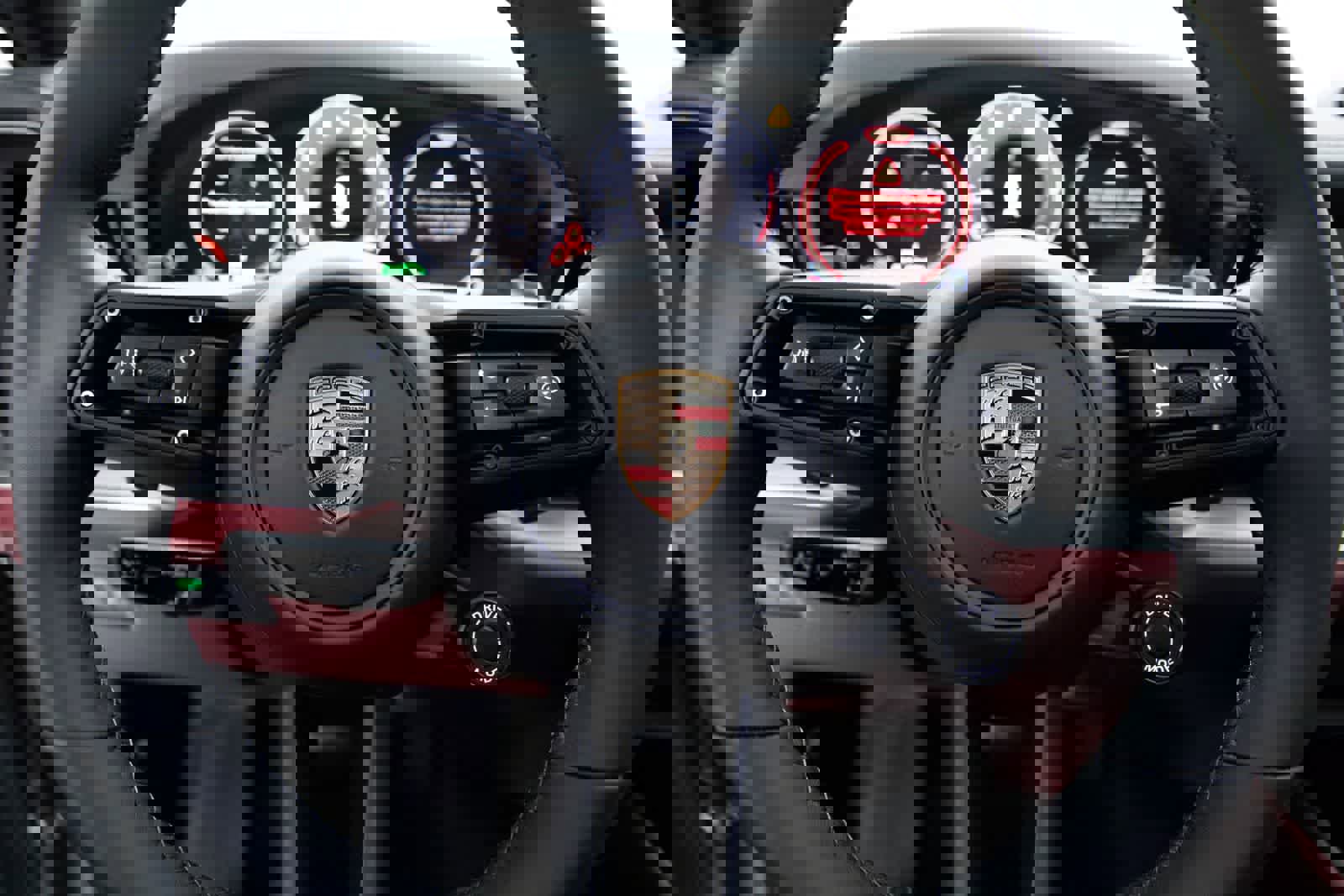 Certified 2025 Porsche Cayenne Coupe image 14