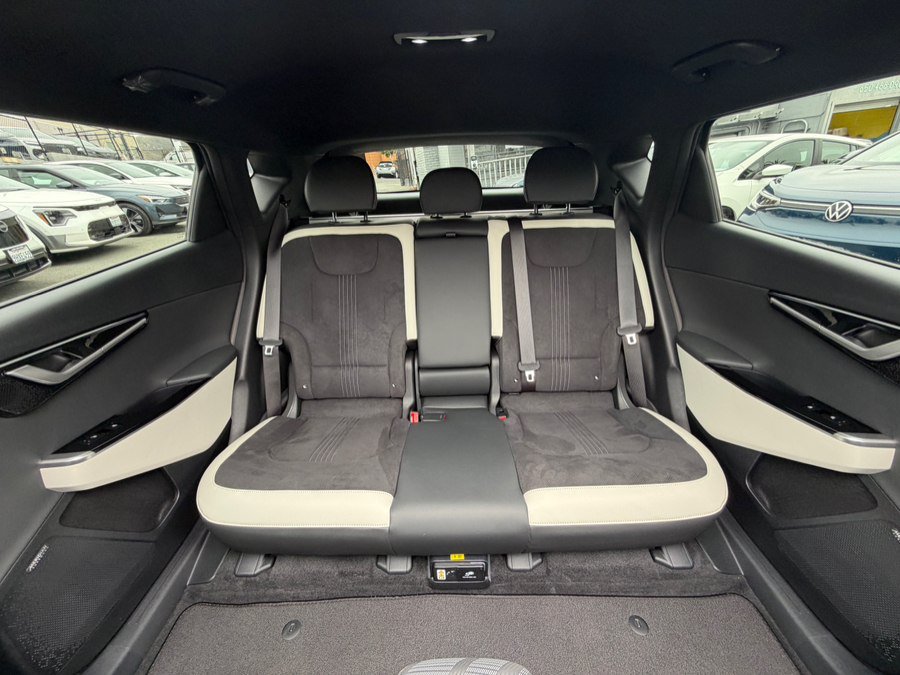 Used 2024 Kia EV6 GT-Line AWD/4WD image 38