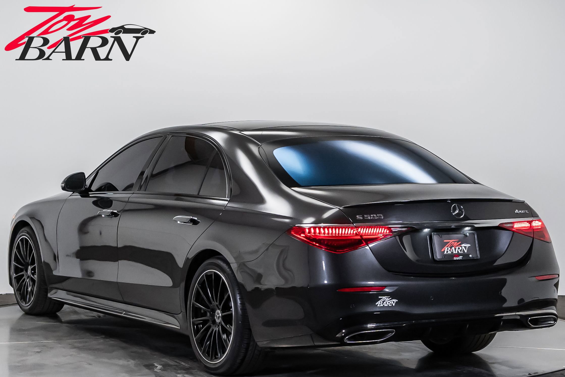 Used 2023 Mercedes-Benz S 500 4MATIC w/ AMG Line image 3