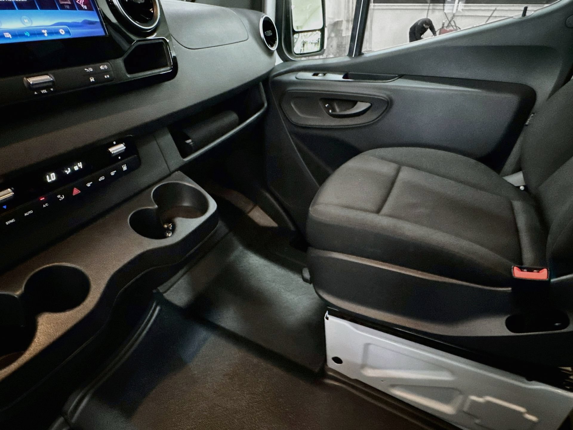 Certified 2025 Mercedes-Benz Sprinter 2500 image 22