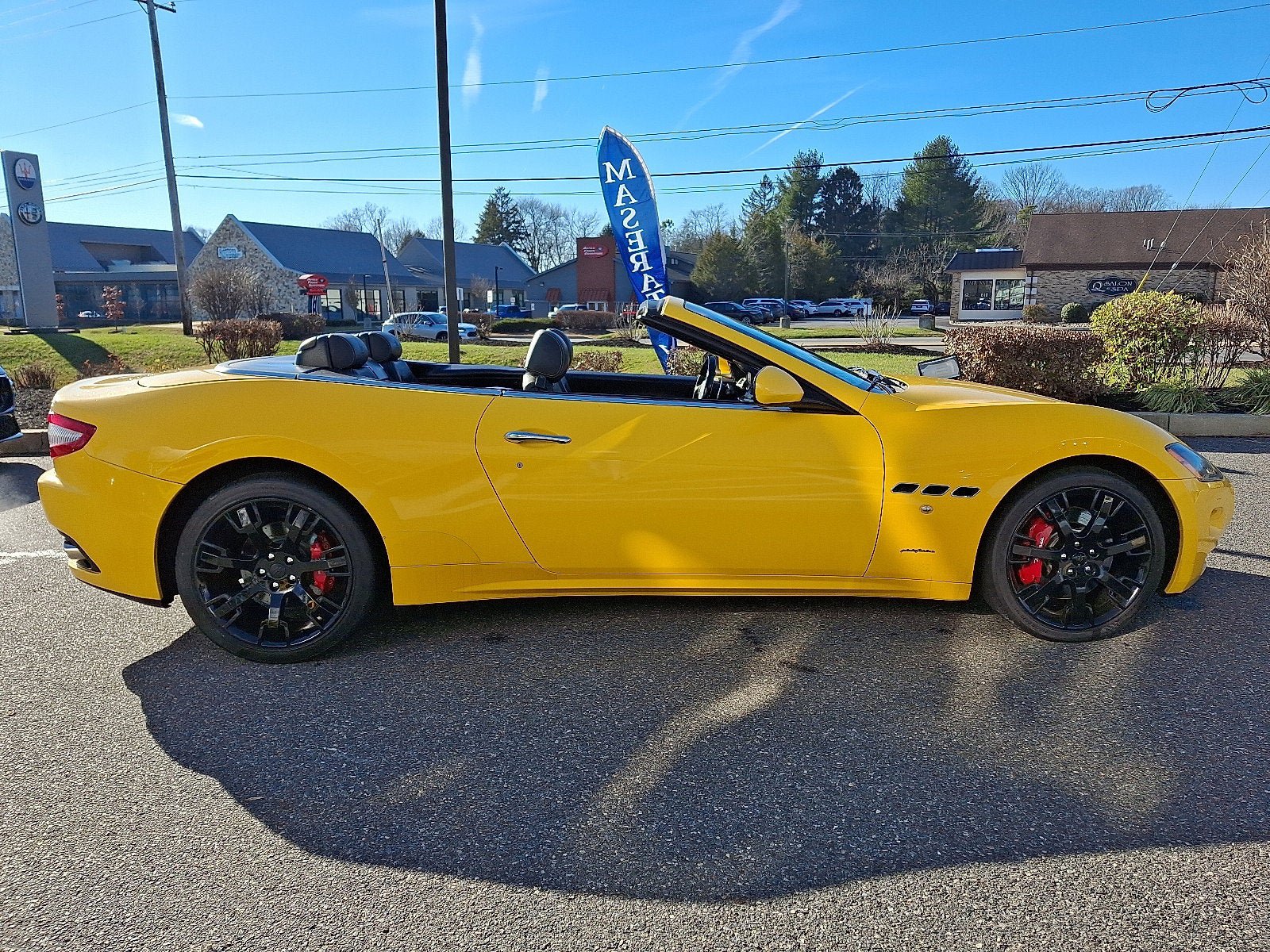 Used 2011 Maserati GranTurismo Convertible RWD image 7