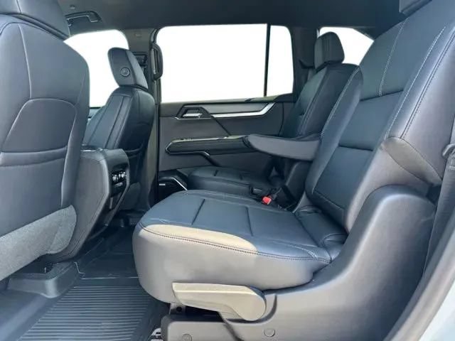 New 2026 GMC Acadia Elevation w/ Black Edition FWD image 17