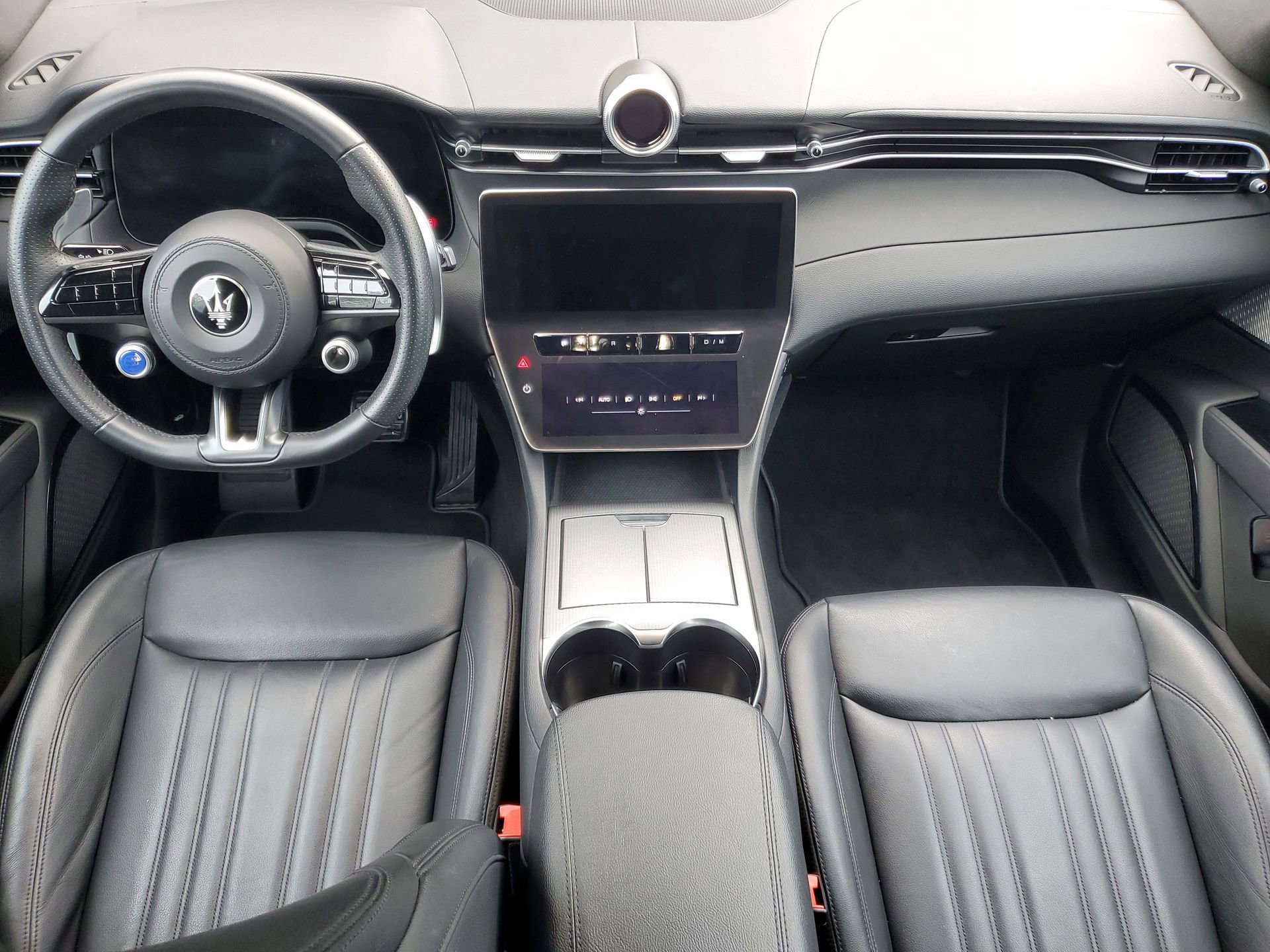 Used 2024 Maserati Grecale GT image 14