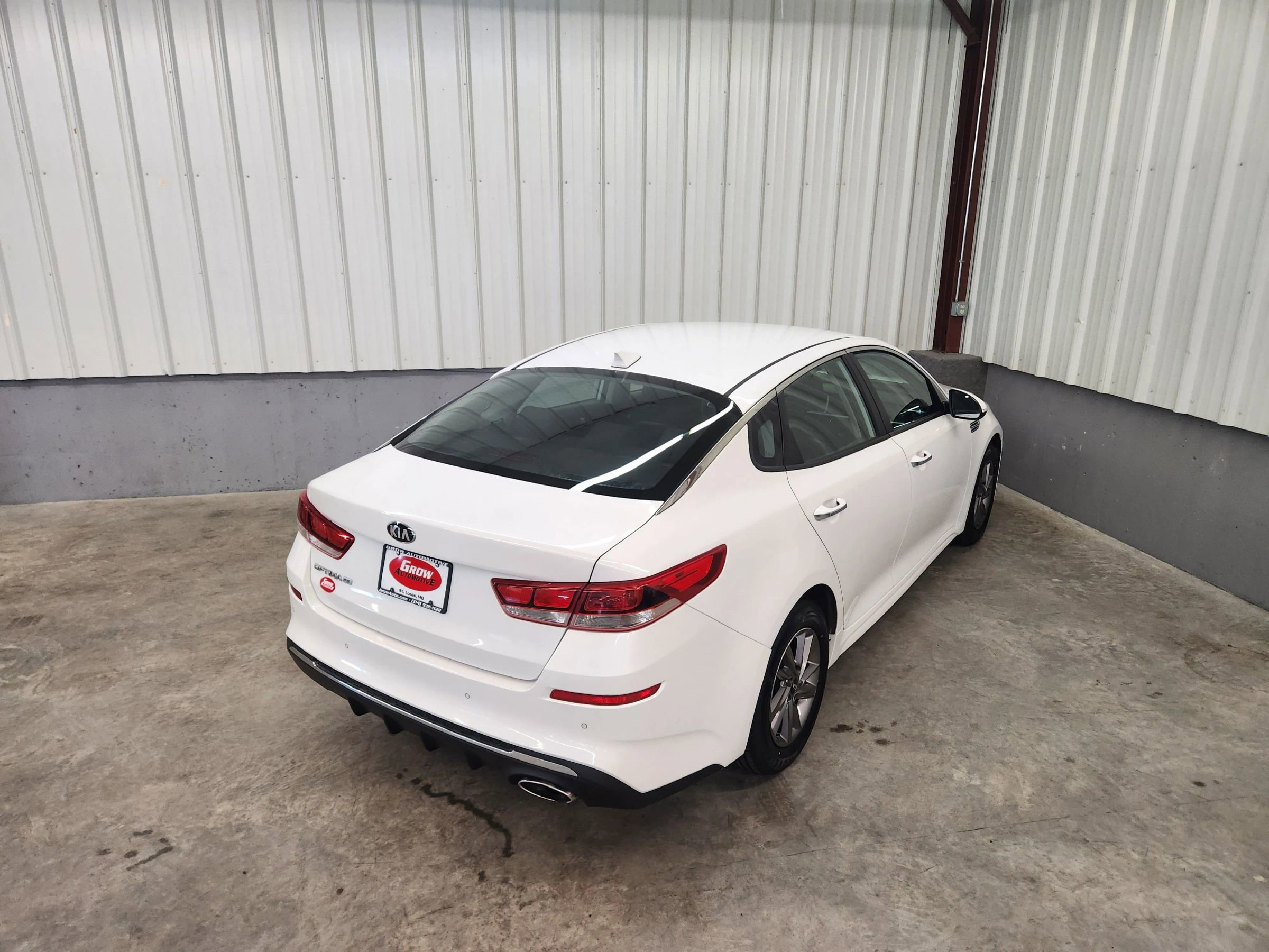 Used 2020 Kia Optima LX image 15