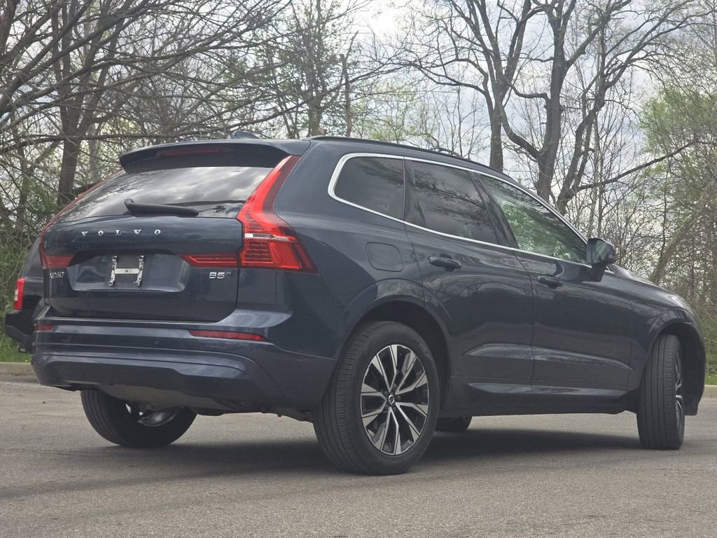 Used 2023 Volvo XC60 B5 Core w/ Climate Package image 16