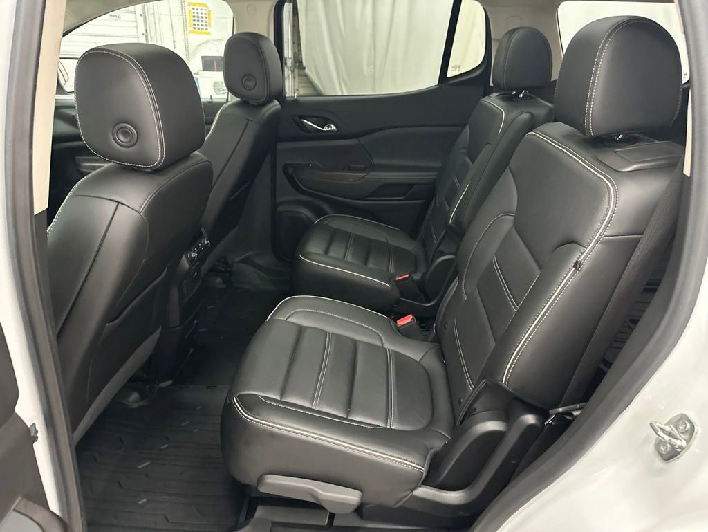 Used 2021 GMC Acadia Denali w/ Denali Technology Package AWD/4WD image 18