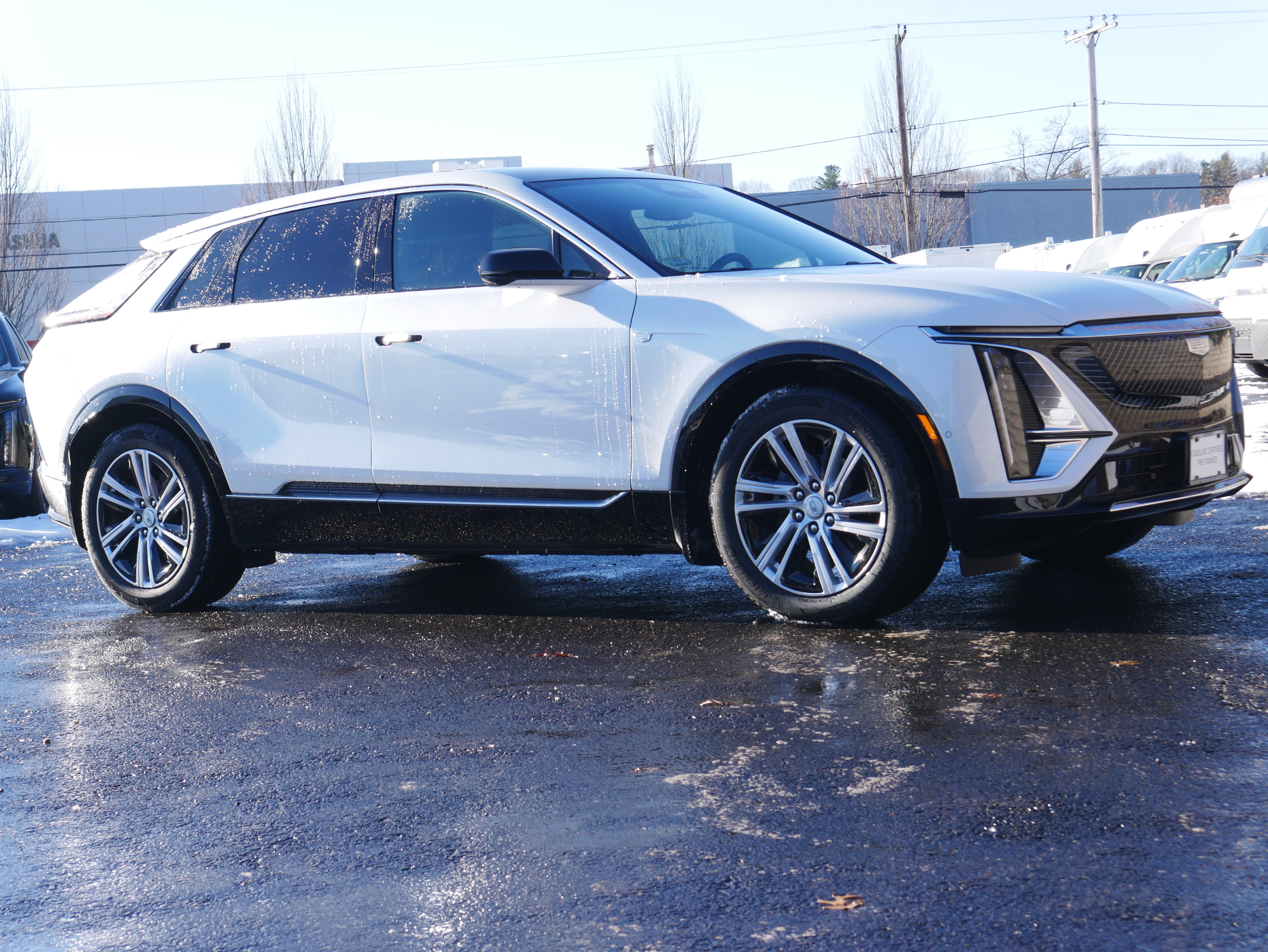 Certified 2024 Cadillac Lyriq Tech w/ Driver Assist Package image 9