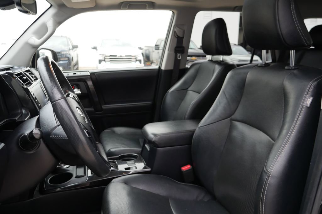 Used 2020 Toyota 4Runner Nightshade AWD/4WD image 9