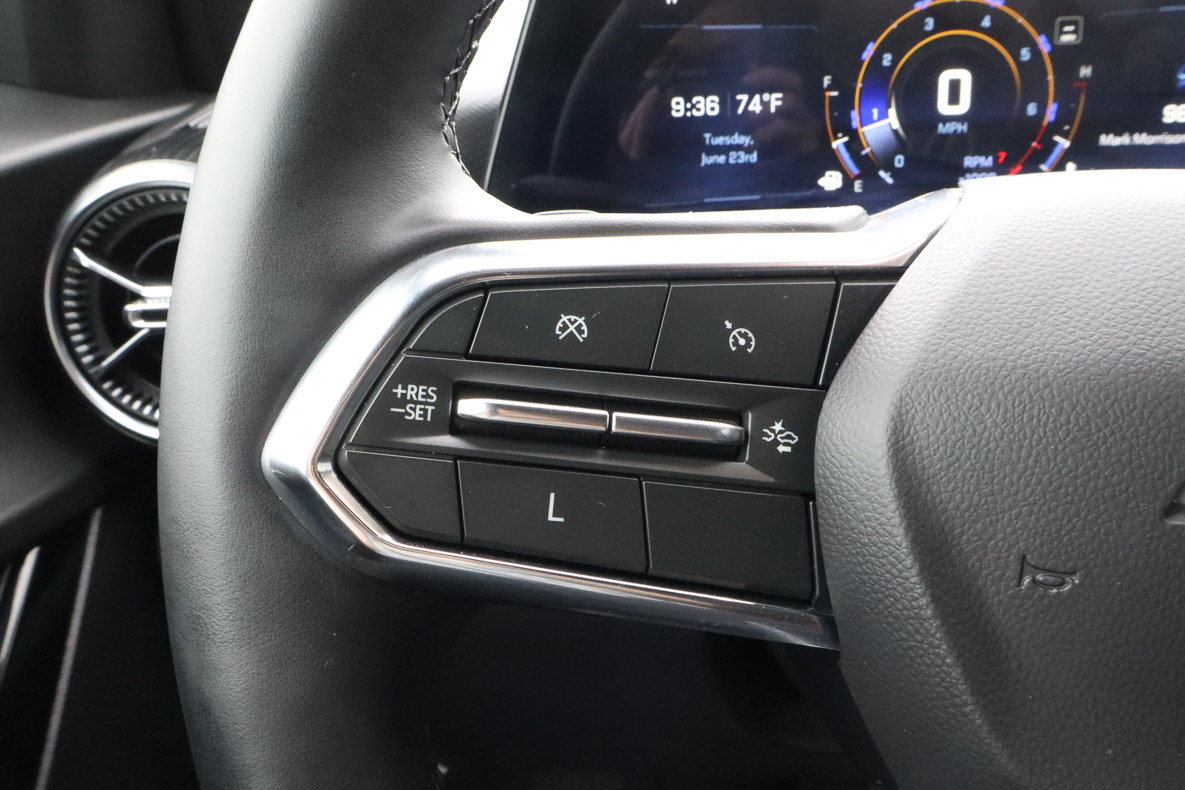 Used 2025 Chevrolet Equinox LT w/ Convenience Package II FWD image 26