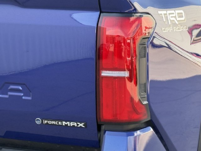 Used 2025 Toyota Tacoma TRD Off-Road AWD/4WD image 7