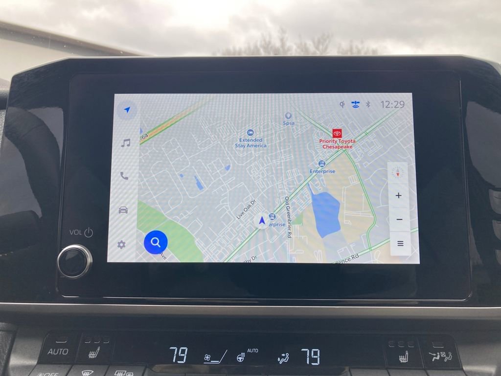 Used 2025 Toyota Camry SE image 19