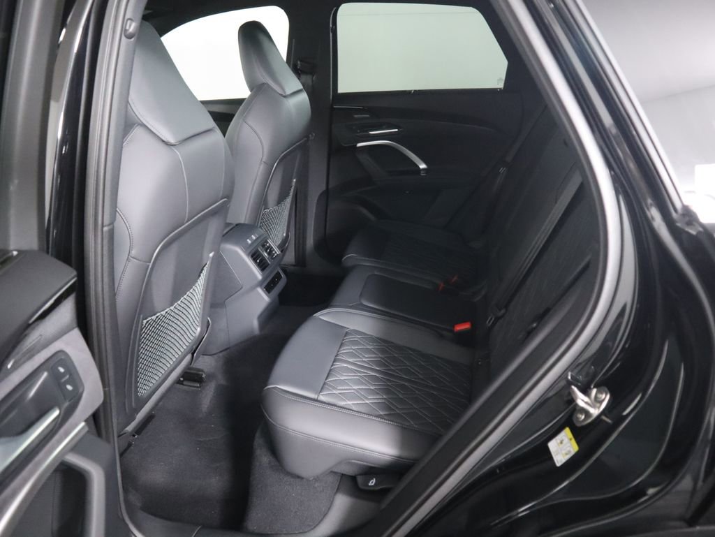 New 2025 Audi SQ5 Premium Plus image 23