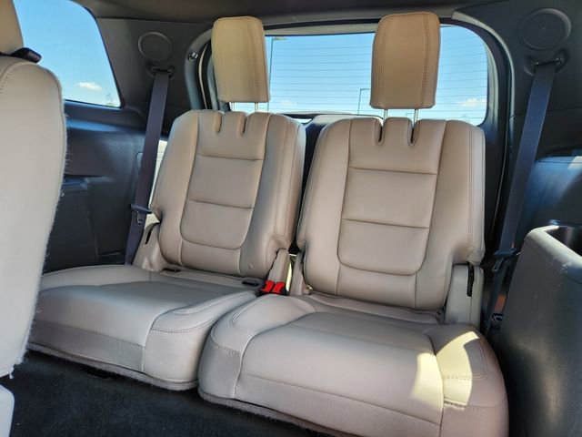 Used 2015 Ford Explorer Limited w/ Equipment Group 301A AWD/4WD image 10