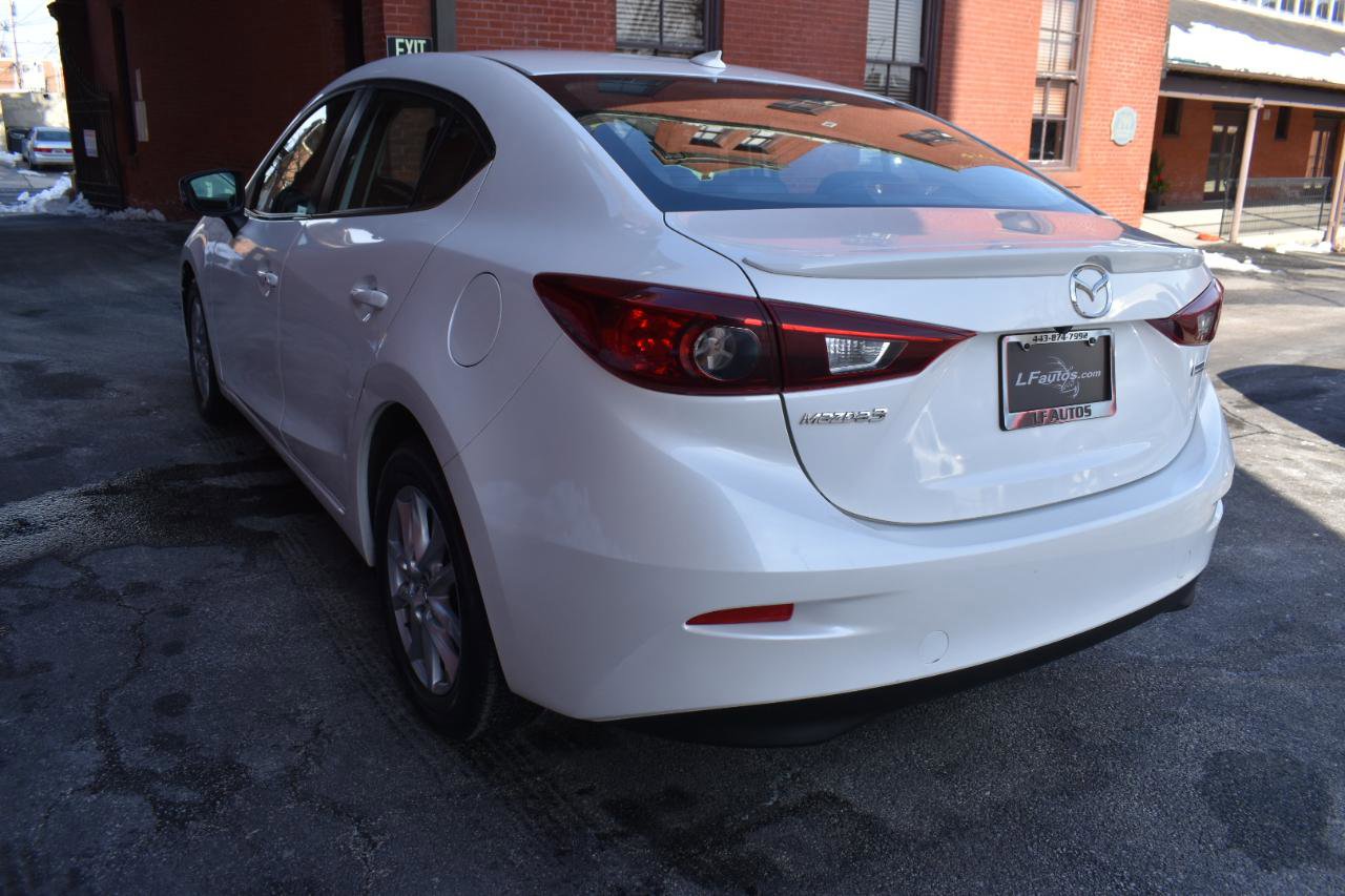 Used 2016 MAZDA MAZDA3 i Grand Touring FWD image 5