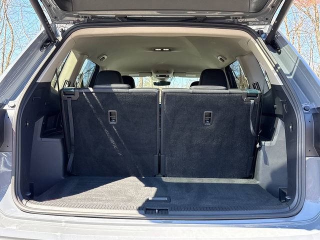Certified 2025 Volkswagen Atlas SE image 27