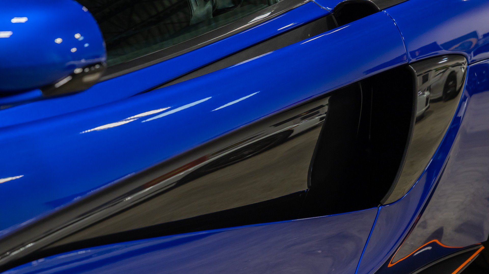 Used 2019 McLaren 570S Coupe RWD image 19