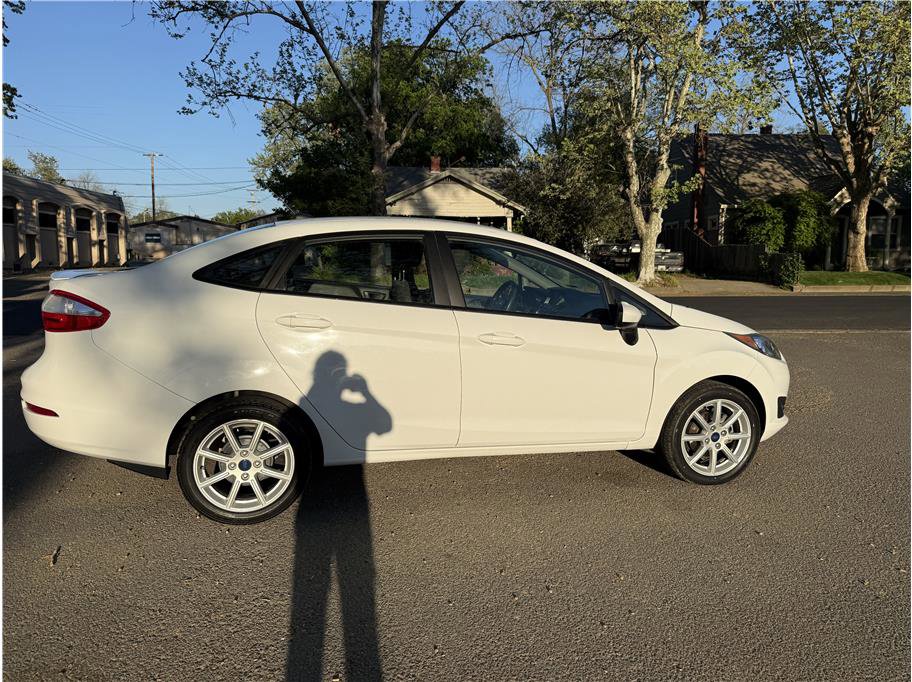 Used 2019 Ford Fiesta SE image 6