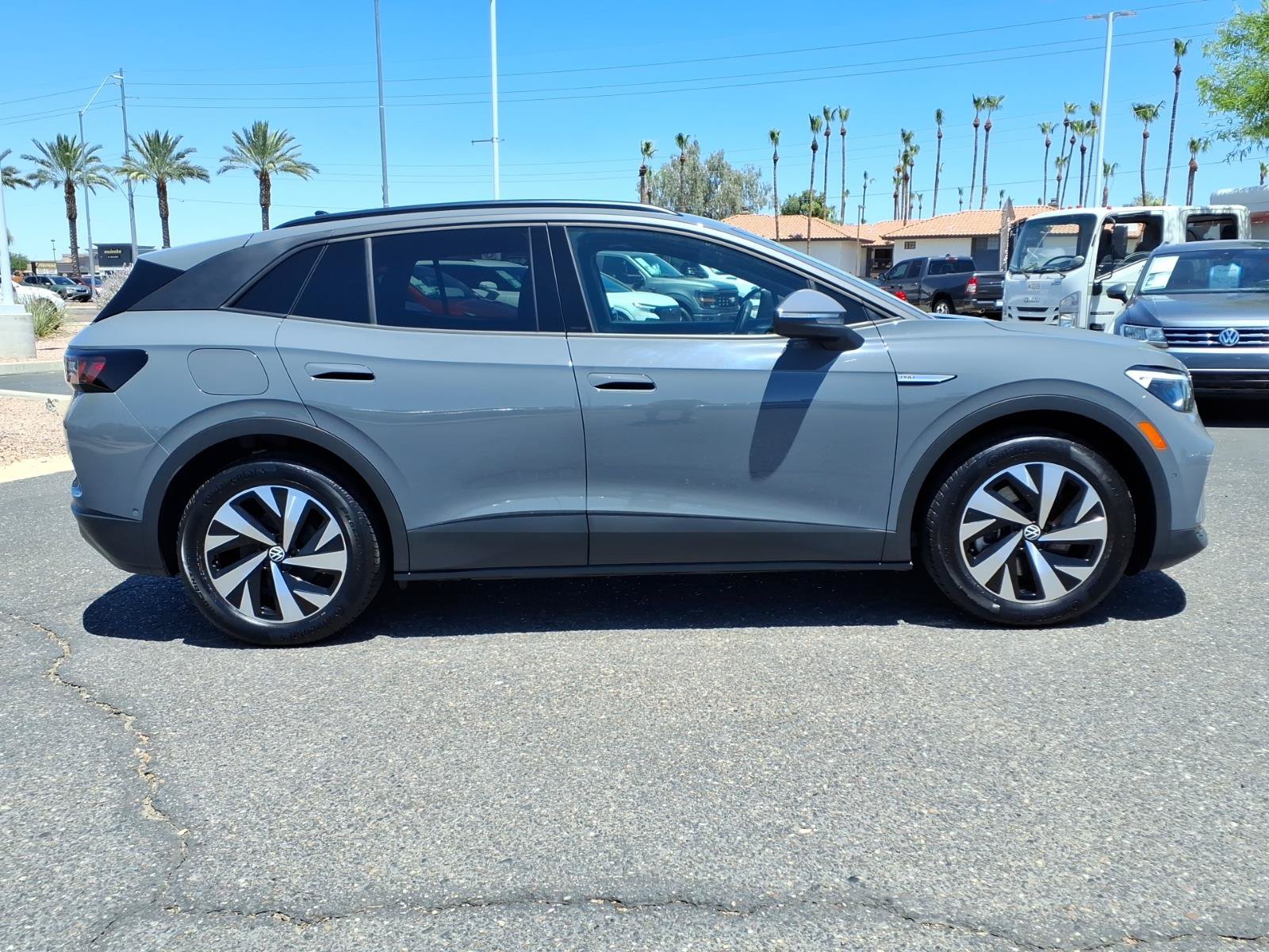 Certified 2025 Volkswagen ID.4 Pro RWD image 3