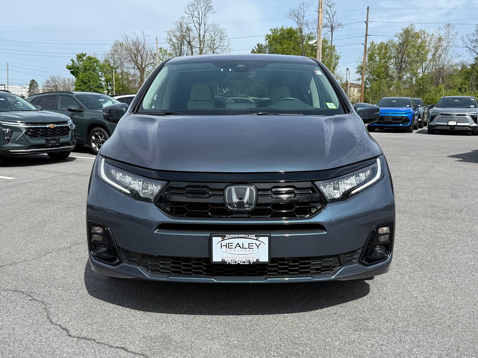 Used 2025 Honda Odyssey Elite image 2